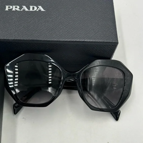 Prada | Accessories | Unisex Prada Geometric Black  display picture 1